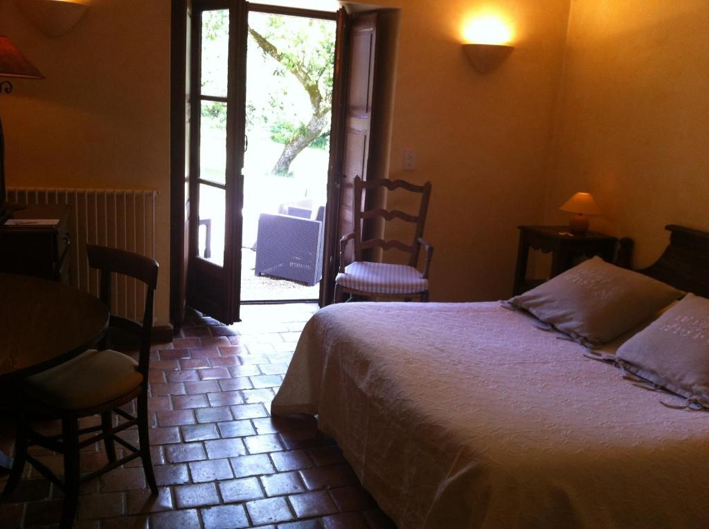 Le Hameau De Barboron Hotell Savigny-lès-Beaune Rom bilde