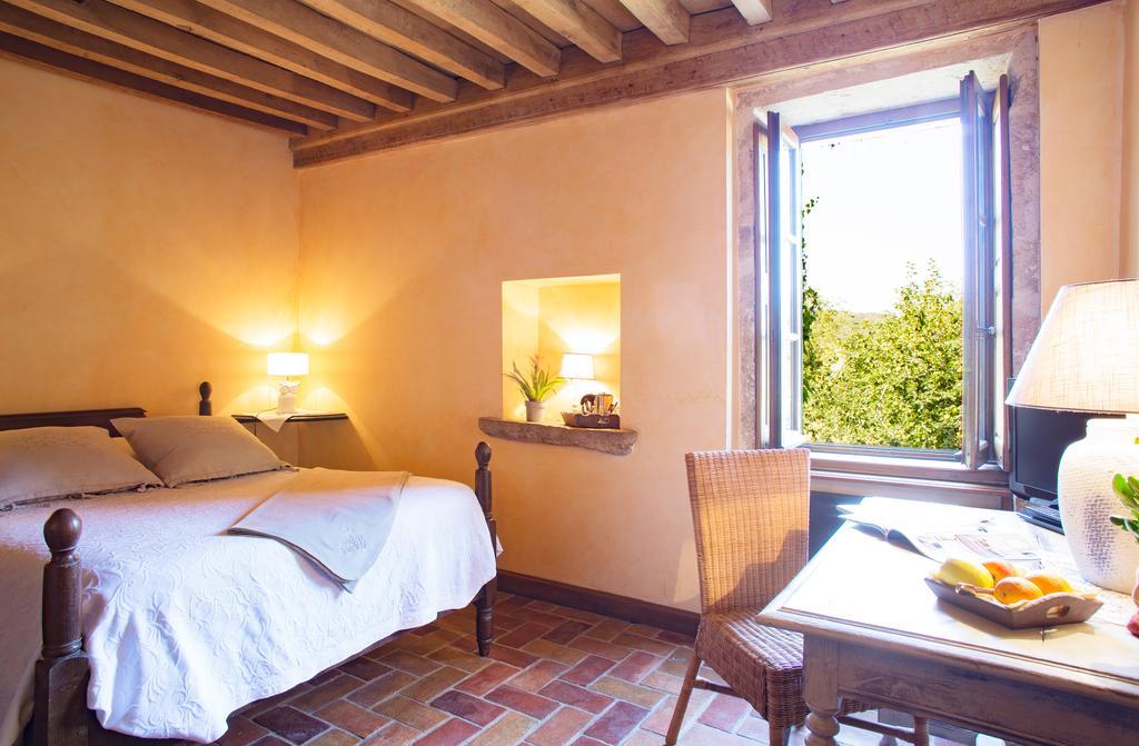 Le Hameau De Barboron Hotell Savigny-lès-Beaune Eksteriør bilde